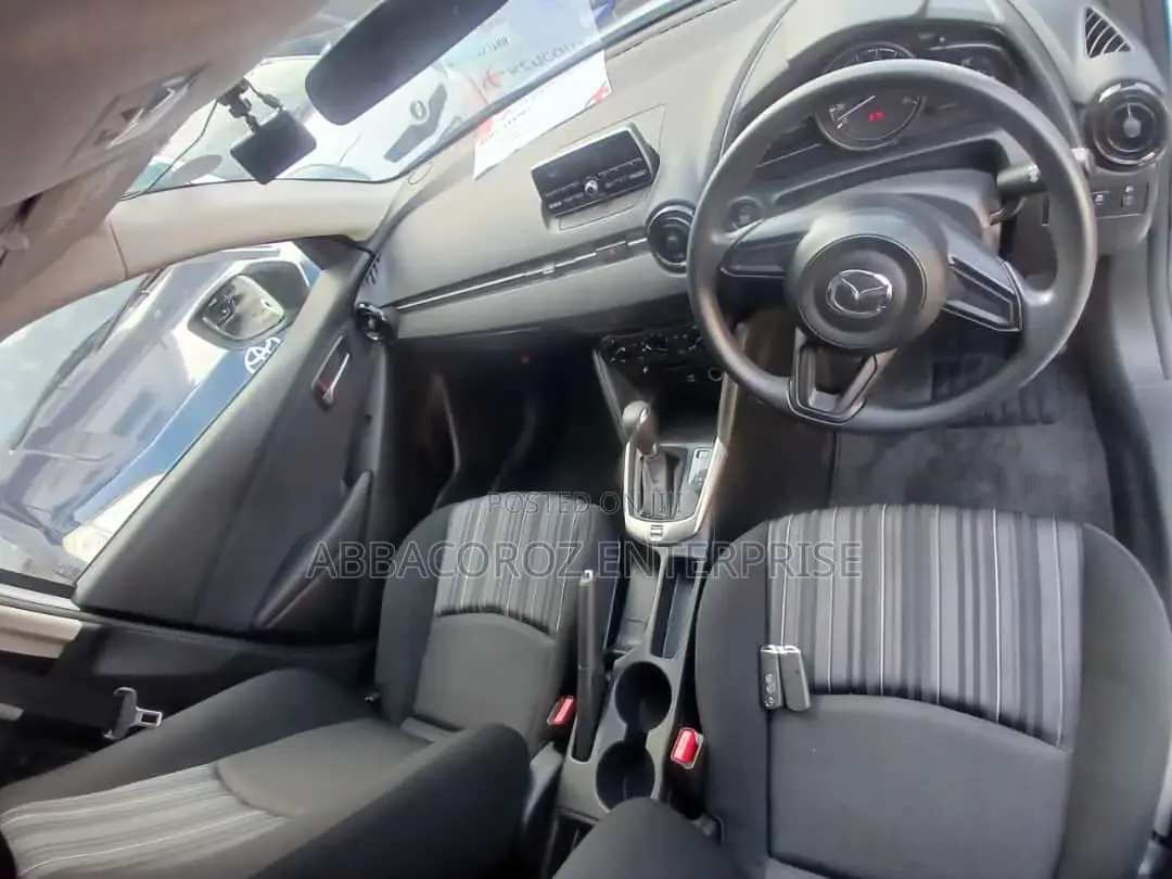 Mazda Demio 2016 Ivory