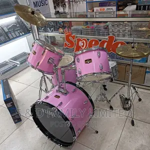 Pink Tama Drumset