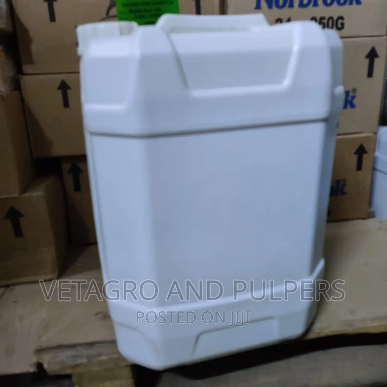 Combat Periodic Floor Cleaner