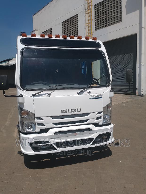 New Isuzu Std 4240 2023 White - thumbnail 4