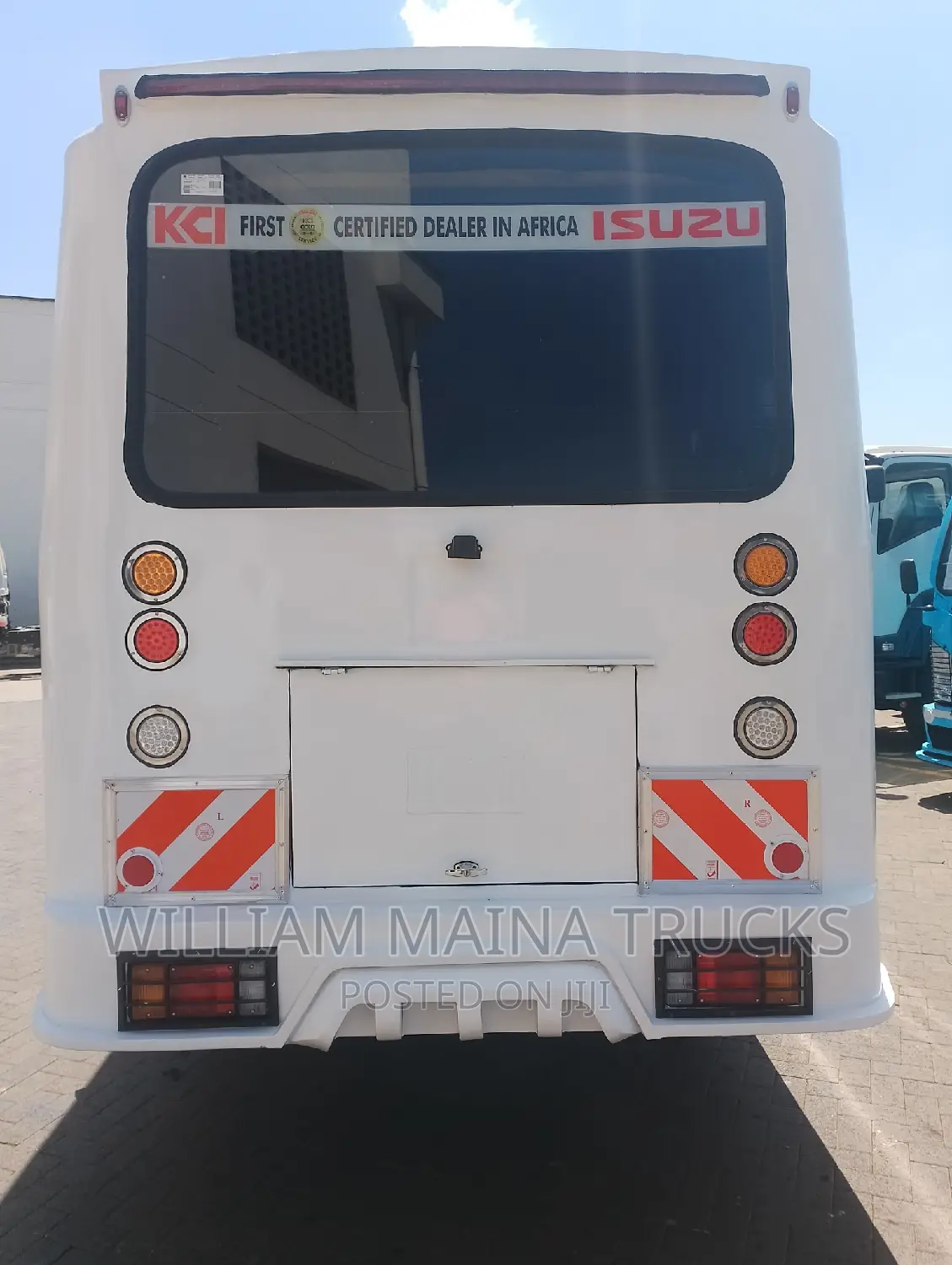 New Isuzu Std 4240 2023 White