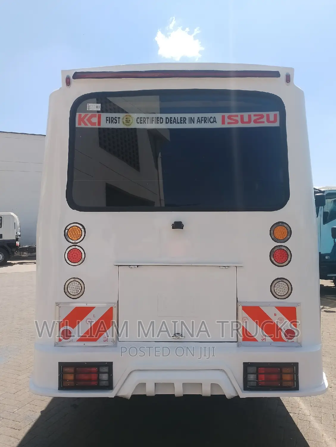 New Isuzu Std 4240 2023 White