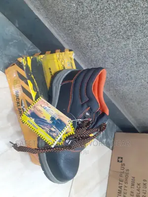 Rocklander Safety Boots Suitable For All Works