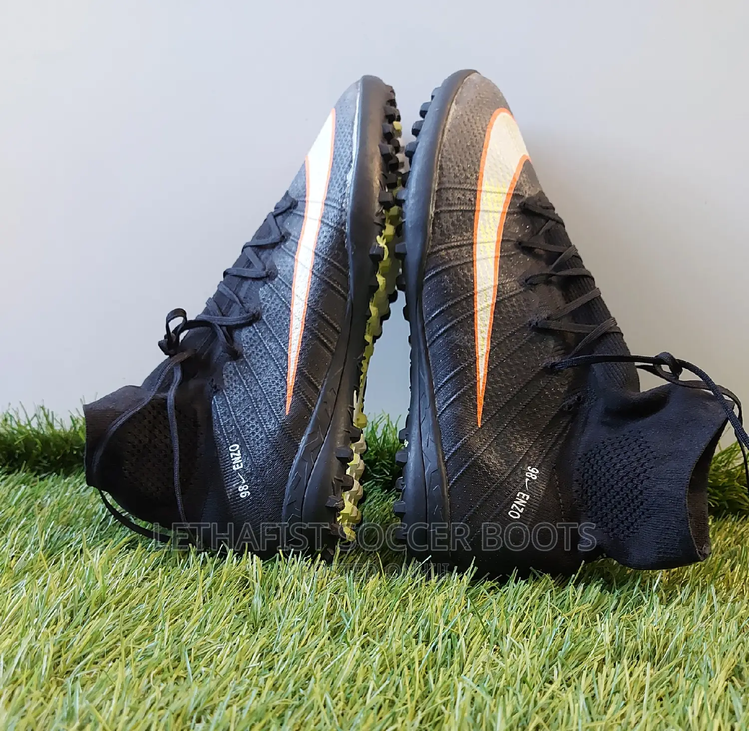 cr7 astro trainers