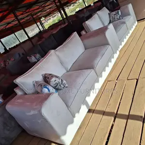 5 Seater Sofa With Spring Cushions
