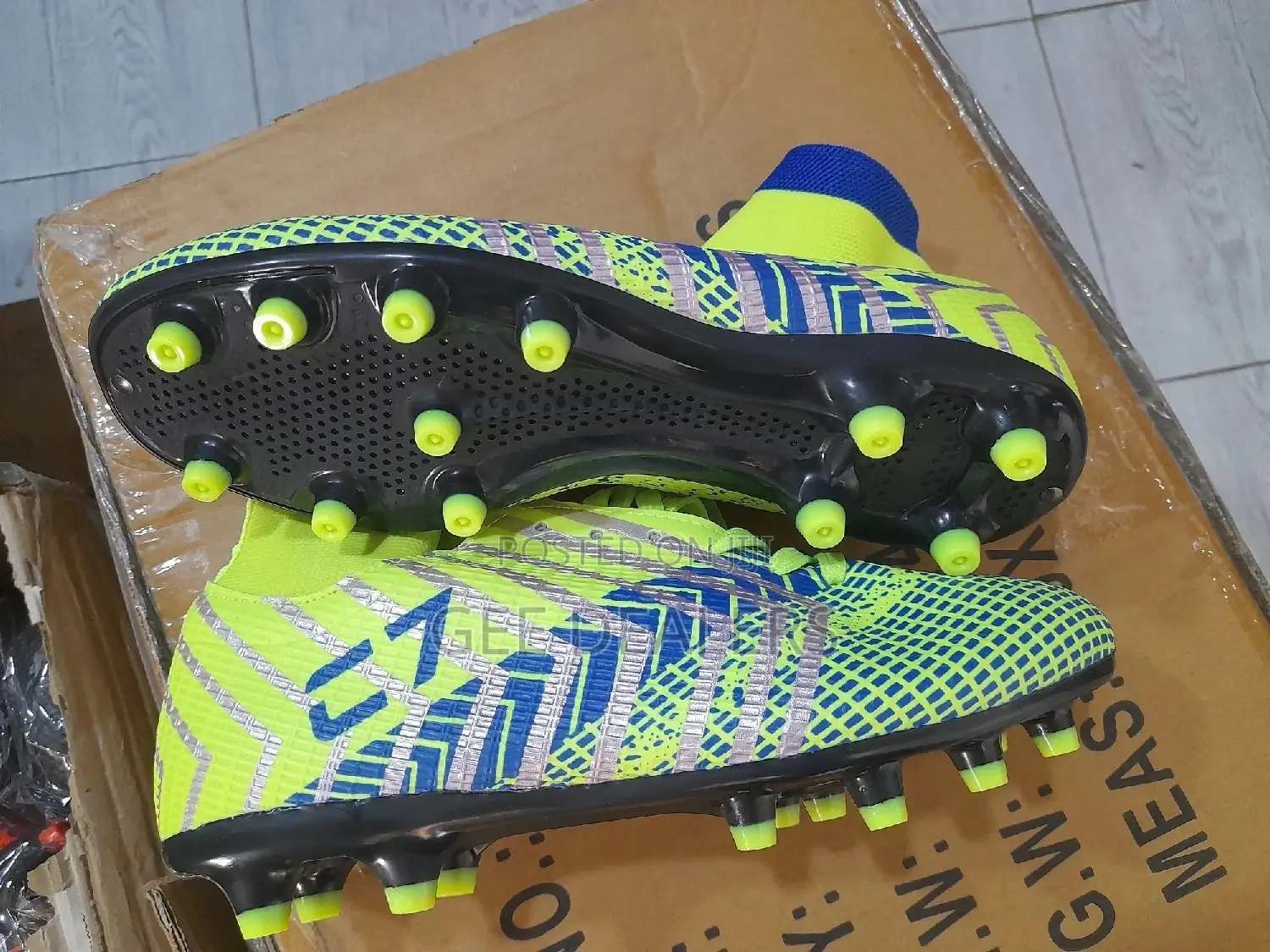 Ankle Football/Soccer Boots Size 37-45