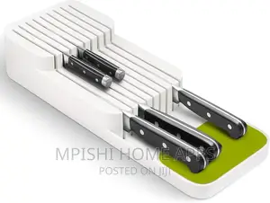 Compact Knifes Organizer