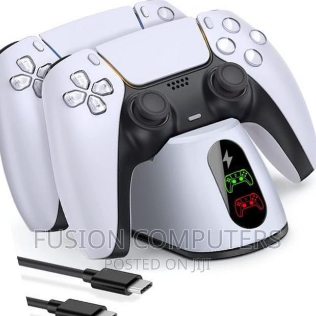 Playstation 5 Charging Dock - thumbnail 2
