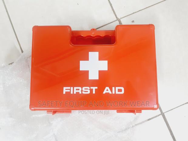 Buy First Aid Kit With Aluminum Finger Splints - main view