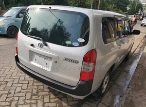 Toyota Succeed 2017 Silver