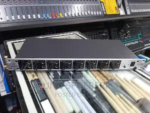 Behringer HPA1600 8 Channel Headphones Amplifier