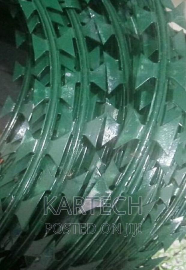 Green Galvanized Razor Wire
