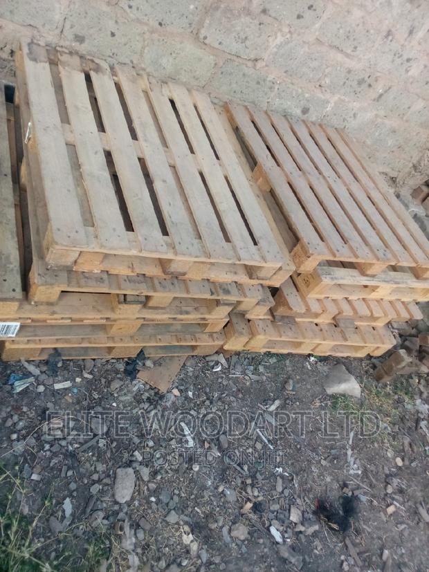 Strong Storage and Cargo Shipping Wooden Pallets - main view