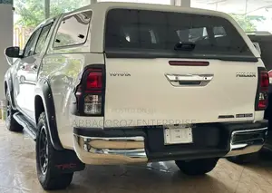 Toyota Hilux 2017 Ivory