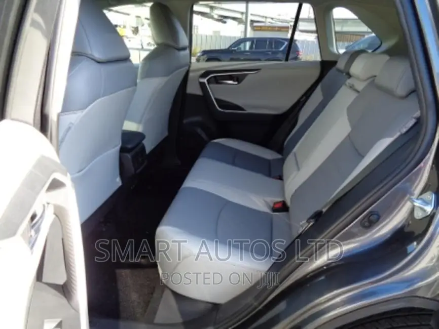 Toyota RAV4 2019 Gray