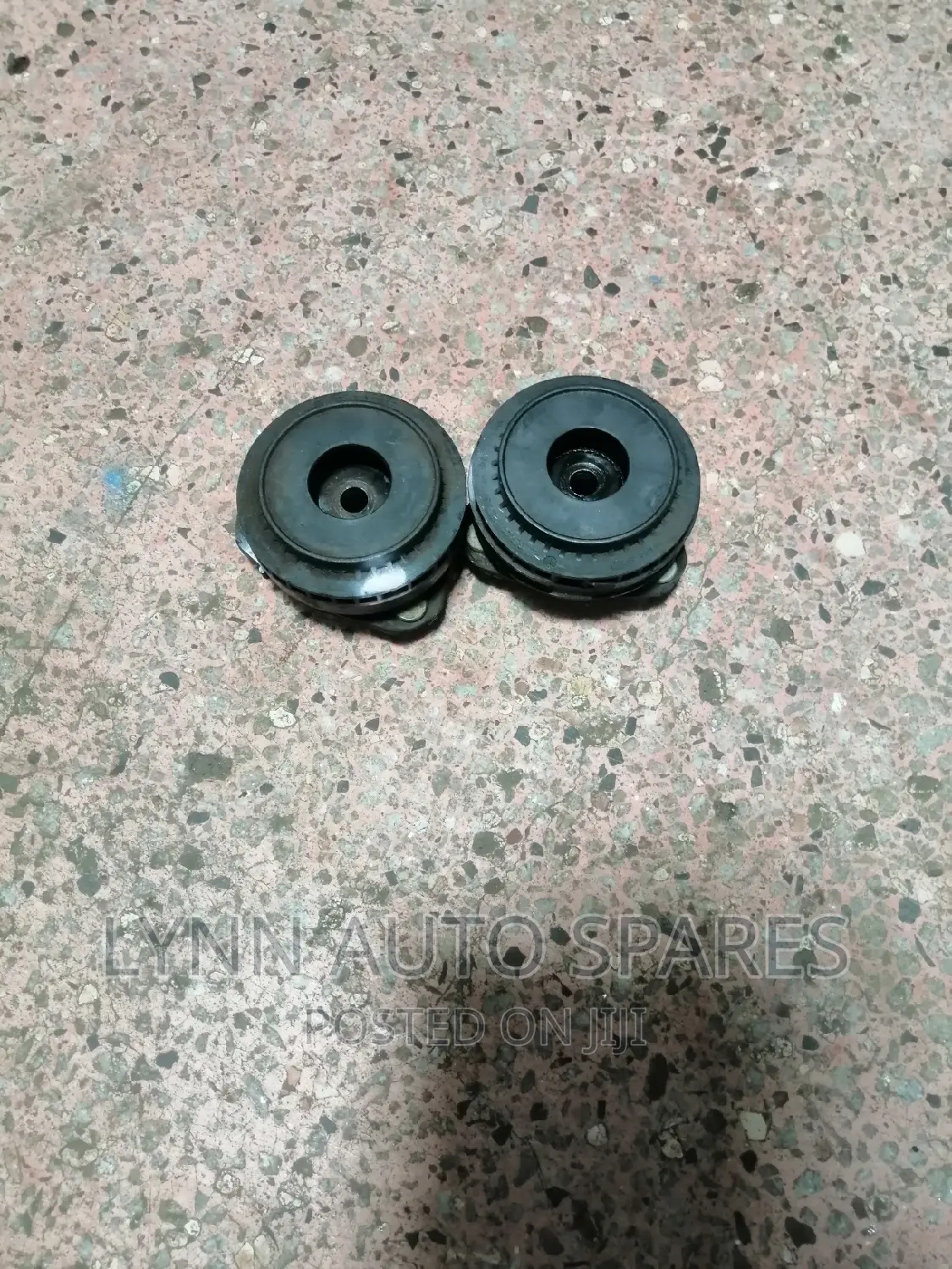 Mazda Verisa Shock Mounting