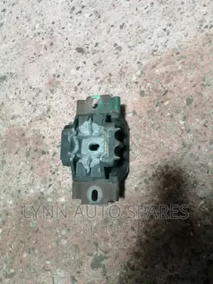 Mazda Verisa Gearbox Mountain