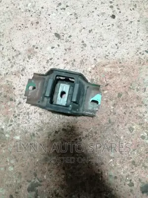 Mazda Verisa Gearbox Mountain