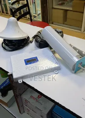 /High Quality 2g 3g 4g Signal Booster 900mhz 1800mhz 2100mhz