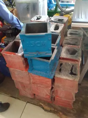 Heavy Duty Text Cube Mould