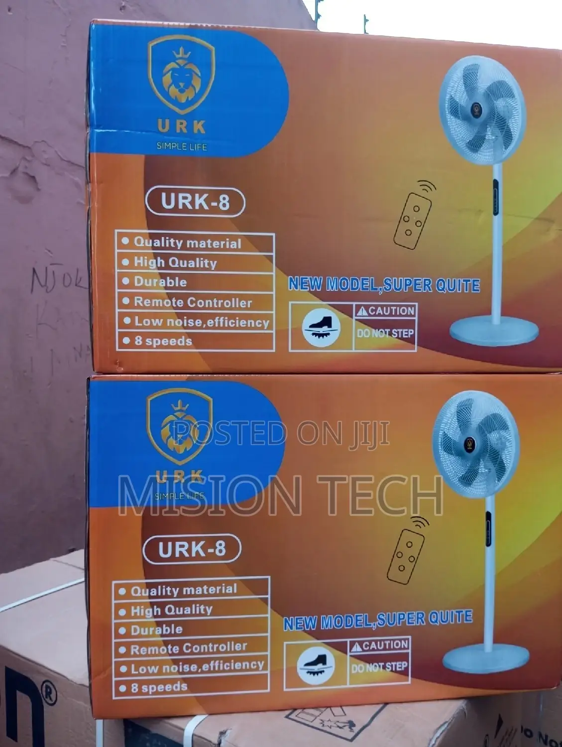 Urk 16 Inches Standing Fan With Remote
