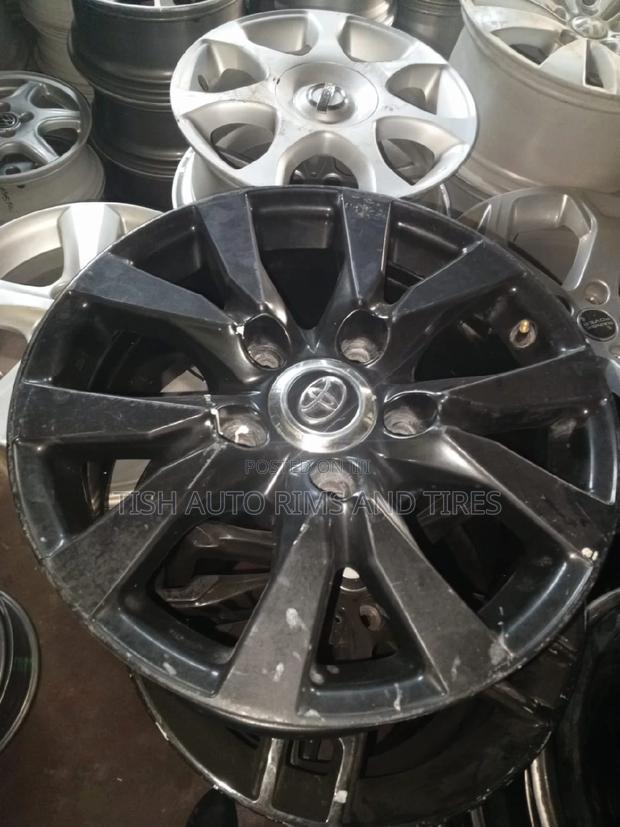 Black Original 18 Inch Landcruser LC 200(V8) Set