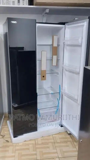Fridge, Side by Side Von Hotpoint 442L Refrigerator