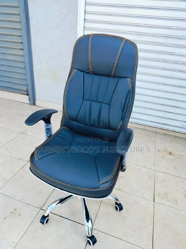 Leather Padded Office Chair Chair
