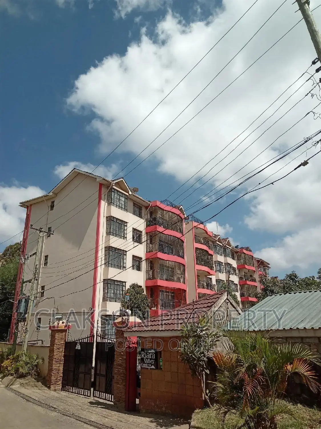 1bdrm Bedsitter in Riara Road, Kilimani for rent