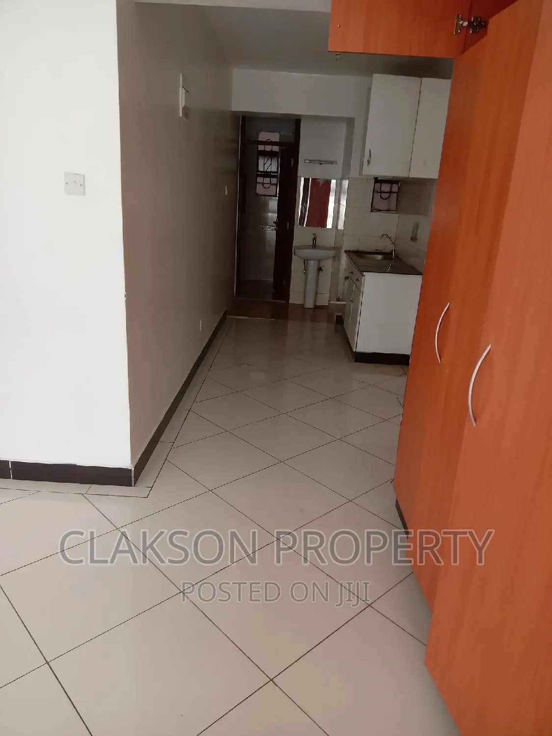 1bdrm Bedsitter in Riara Road, Kilimani for rent