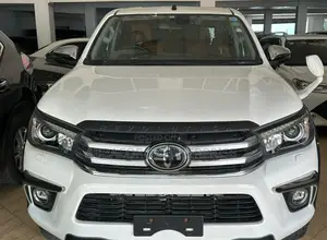 Toyota Hilux 2017 Ivory
