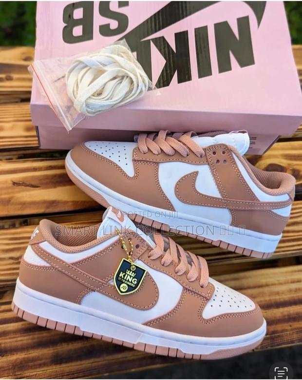 Nike SB Rose Whisper