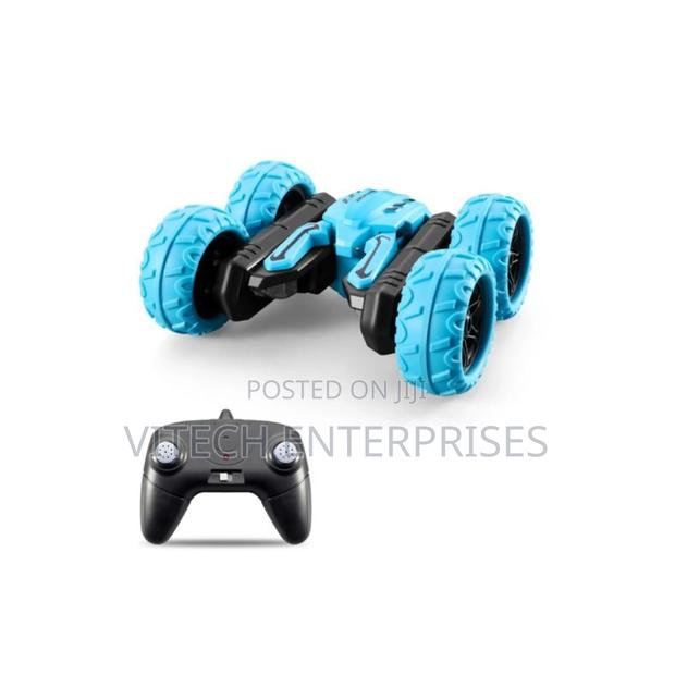 Stunt Car With Remote Control - thumbnail 2