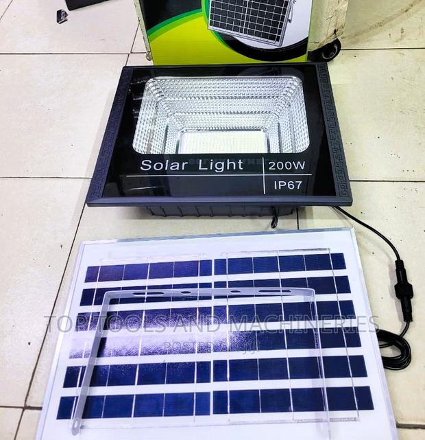 200 Watts Solar Flood Light