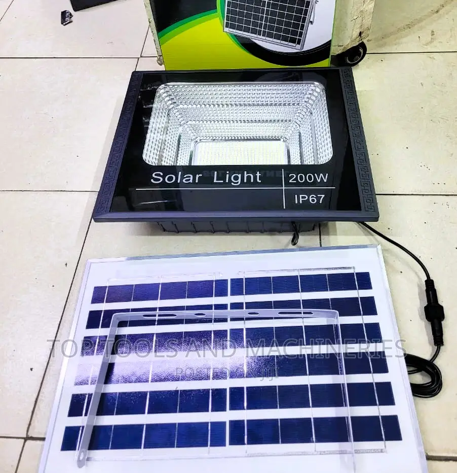 200 Watts Solar Flood Light
