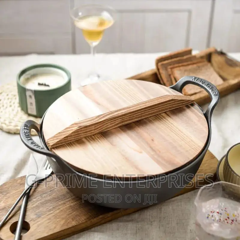 Cast Iron Wok Pan