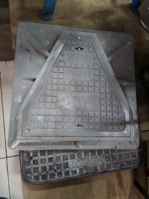 Manholes Covers. Cast Iron - thumbnail 2