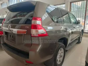 Toyota Land Cruiser Prado 2017 Brown