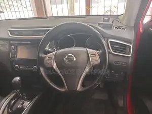 Nissan X-Trail 2.0 Petrol AWD 2017 Red