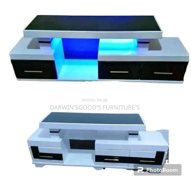 T v Stands