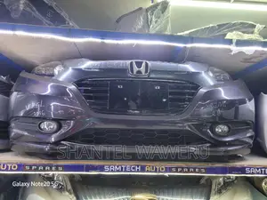 Honda Vezel Nosecut
