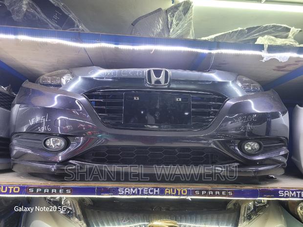 Honda Vezel Nosecut