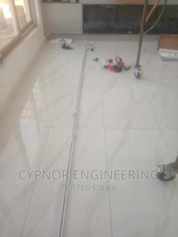 Smart Motorized Modern Curtain Rails - thumbnail 4