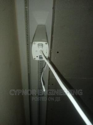 Smart Motorized Modern Curtain Rails - thumbnail 2