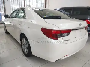 Toyota Mark X 2.5 AWD 2016 Off white