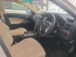 Toyota Mark X 2.5 AWD 2016 Off white
