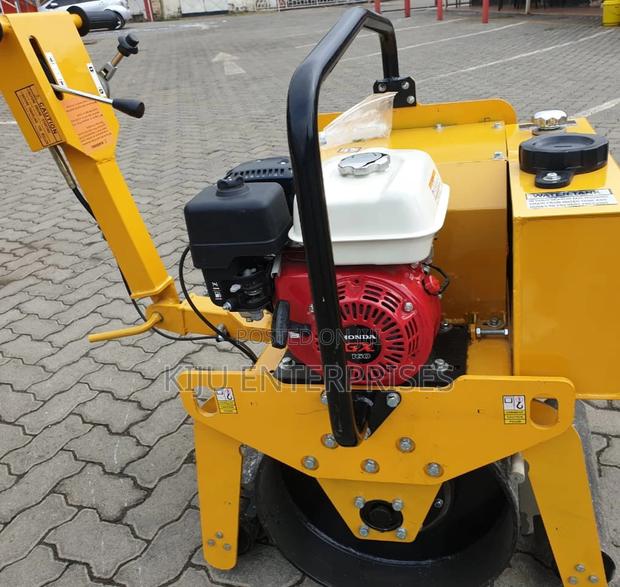 Honda Engine Petrol Powered Single Drum Roller - thumbnail 2