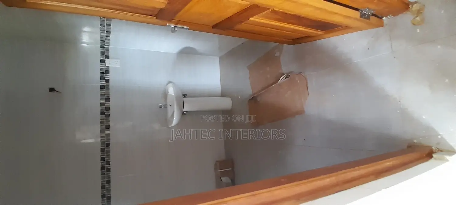 Mahogany Solid Doors Fixing Locks
