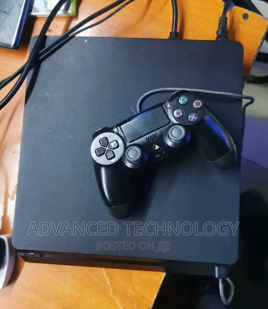Used Ps4 Slim 500gb + Controller