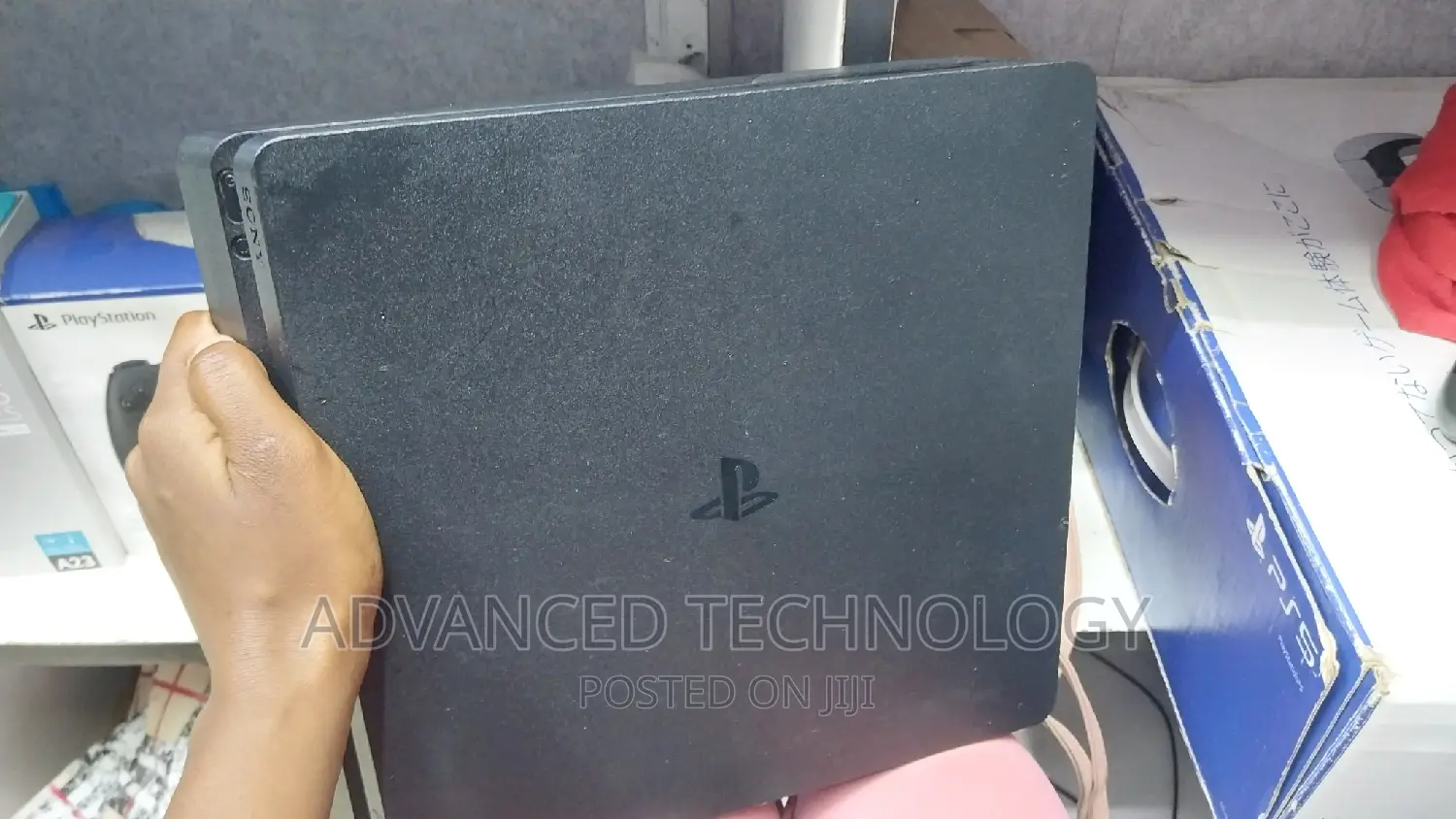 Used Ps4 Slim 500gb + Controller